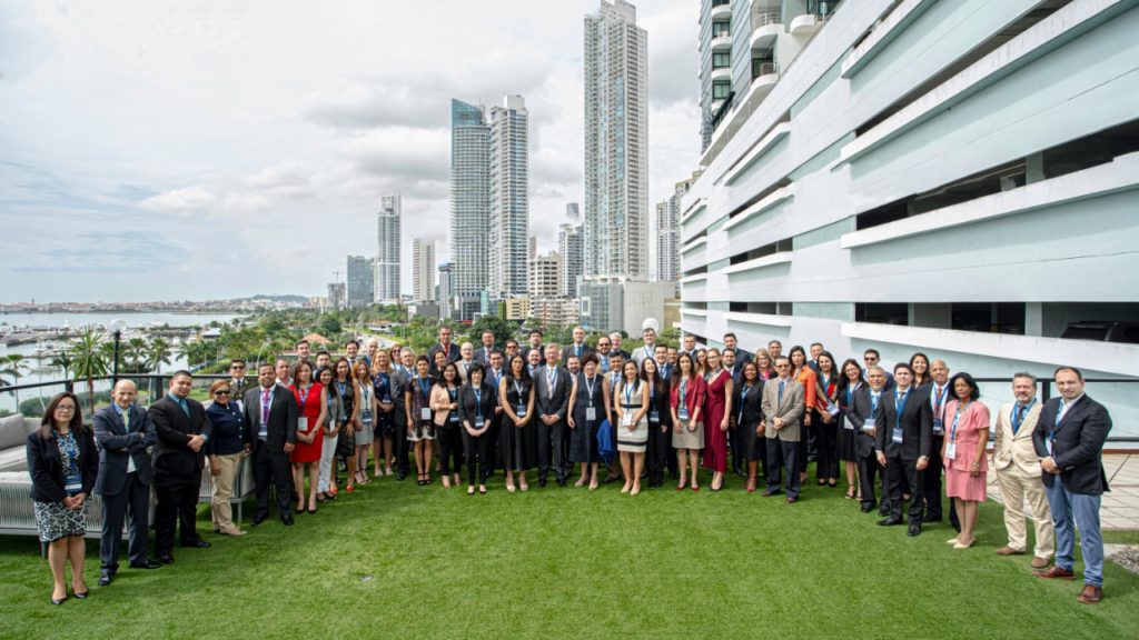 Foto de familia del Seminario de Lavado de Activos